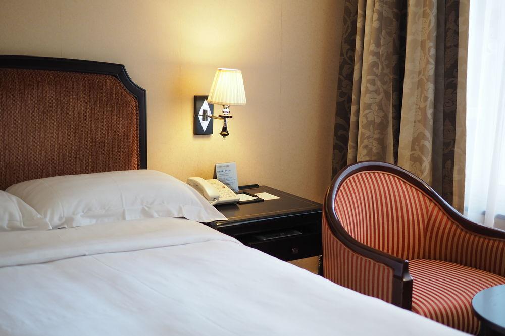 Hotel Kingdom Гаосюн Экстерьер фото
